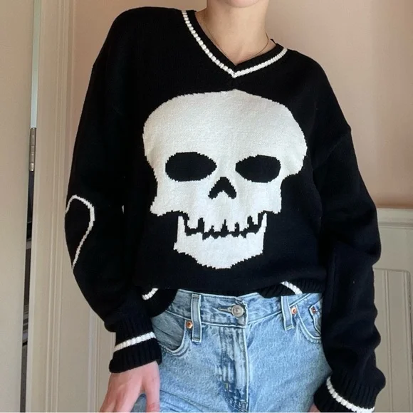 Ring Street Skull Knit Sweater - Picture 2 of 6